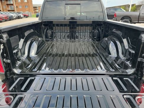 New 2026 RAM 1500 4x4 Crew Cab image 8