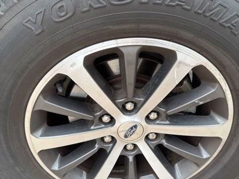 Used 2019 Ford Expedition Max XLT w/ Equipment Group 202A image 13