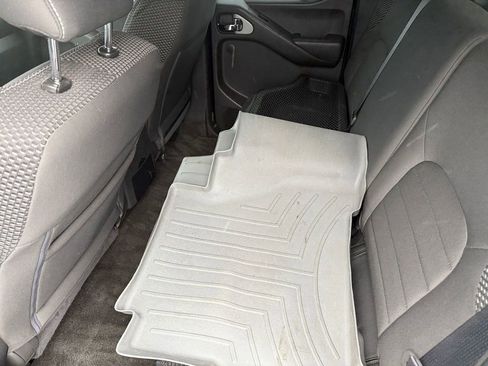 Used 2016 Nissan Frontier PRO-4X image 12