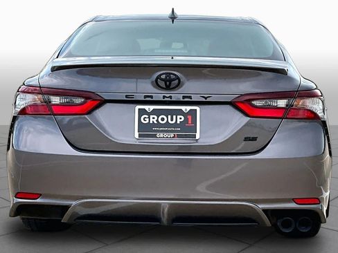Used 2024 Toyota Camry SE w/ Convenience Package FWD image 5
