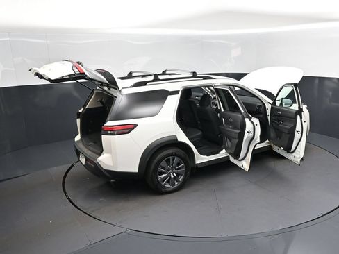 Used 2022 Nissan Pathfinder SV FWD image 49