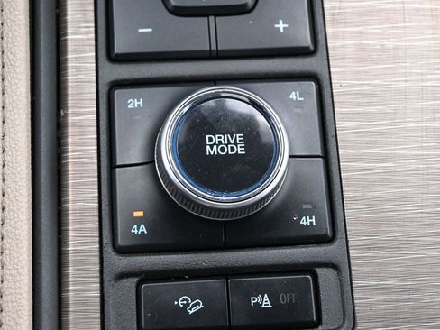 Used 2023 Ford Expedition Limited AWD/4WD image 17