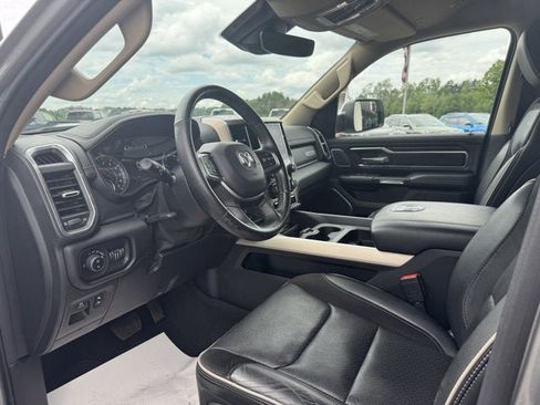 Used 2021 RAM 1500 Laramie AWD/4WD image 12