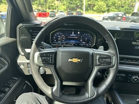 Used 2022 Chevrolet Silverado 1500 LTZ AWD/4WD image 13