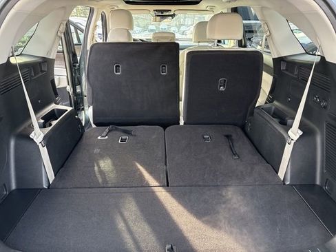 Certified 2022 Kia Sorento S w/ Panoramic Sunroof Package image 24