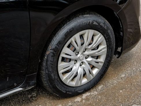 Used 2012 Toyota Camry LE image 53