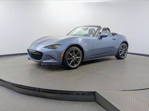 Used 2016 MAZDA MX-5 Miata Grand Touring RWD image 2