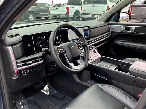 Used 2025 Hyundai Santa Fe Limited image 14