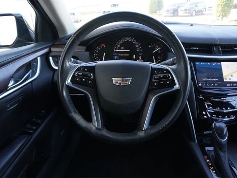 Used 2019 Cadillac XTS Luxury image 9