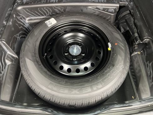 Used 2025 Jeep Grand Cherokee Summit image 11