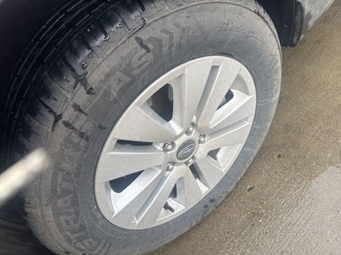 Used 2019 Subaru Outback 2.5i Premium image 9