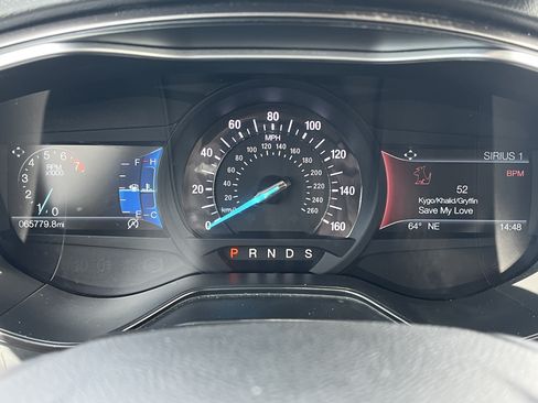 Used 2019 Ford Fusion SEL FWD image 11