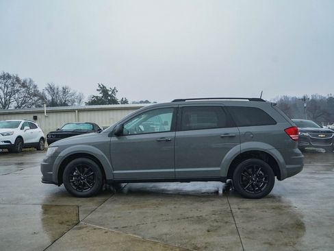 Used 2020 Dodge Journey SE w/ Blacktop Package image 31