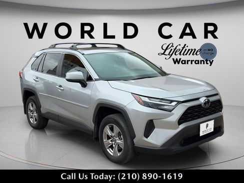 Used 2024 Toyota RAV4 XLE w/ Convenience Package image 8