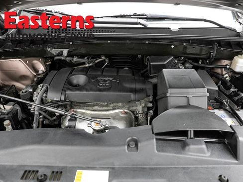 Used 2019 Toyota Highlander LE FWD image 7