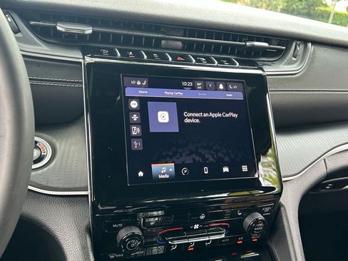 Certified 2024 Jeep Grand Cherokee Altitude image 52