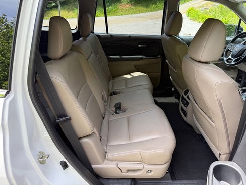 Used 2020 Honda Pilot EX-L image 24