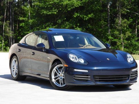 Used 2014 Porsche Panamera 4 AWD/4WD image 16