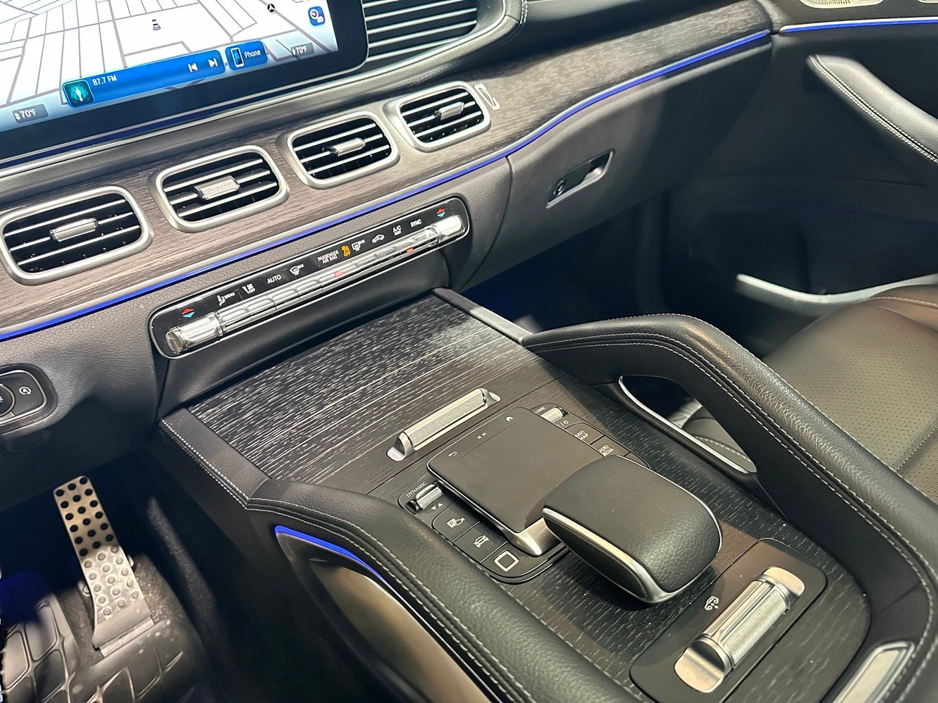 Used 2026 Mercedes-Benz GLS 450 4MATIC image 10