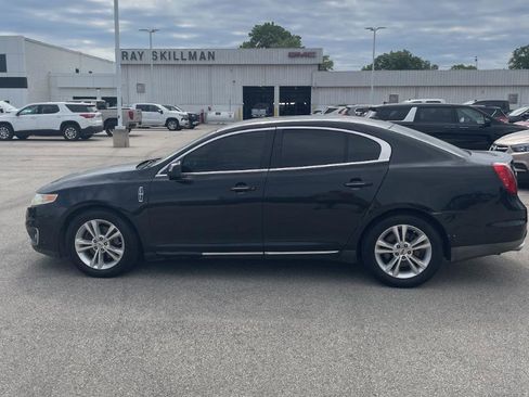Used 2010 Lincoln MKS FWD image 3