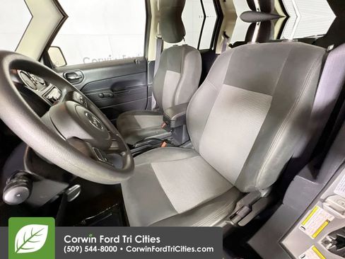 Used 2016 Jeep Patriot Sport image 20