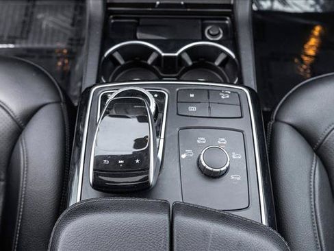 Used 2019 Mercedes-Benz GLE 400 4MATIC image 20