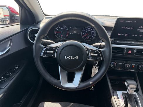 Used 2024 Kia Forte LXS FWD image 13