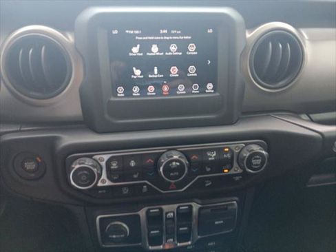 Certified 2020 Jeep Wrangler Unlimited Sport S AWD/4WD image 11