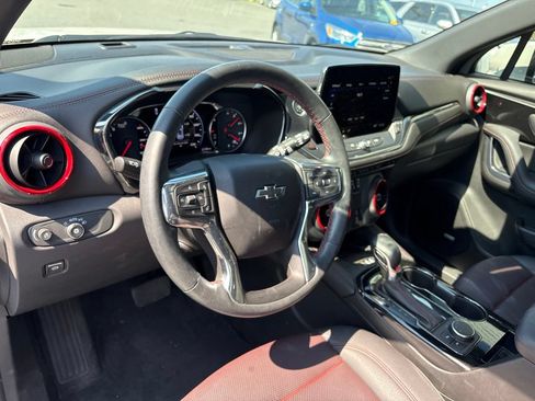 Used 2023 Chevrolet Blazer RS w/ Driver Confidence II Package FWD image 4