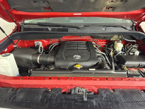 Used 2017 Toyota Tundra SR5 AWD/4WD image 26