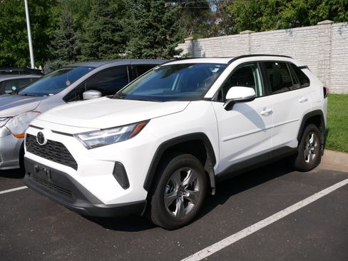 Used 2024 Toyota RAV4 XLE w/ Convenience Package AWD/4WD image 2