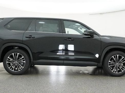 New 2026 Toyota Grand Highlander AWD Hybrid image 7