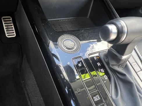 Certified 2023 Kia Niro EX Touring image 34