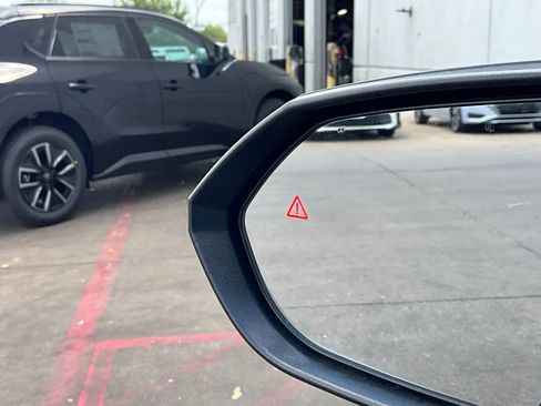 Used 2025 Hyundai Kona SEL image 19