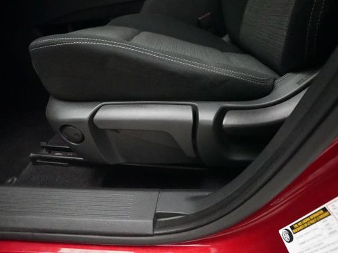 Used 2021 Nissan Rogue S AWD/4WD image 30