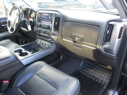 Used 2016 Chevrolet Silverado 2500 LTZ w/ LTZ Plus Package image 18