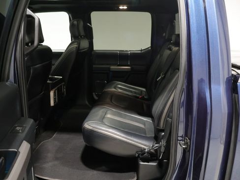 Used 2019 Ford F150 Platinum w/ Equipment Group 701A Luxury AWD/4WD image 19