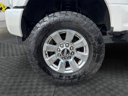 Used 2017 Ford F250 Platinum w/ Platinum Ultimate Package image 14