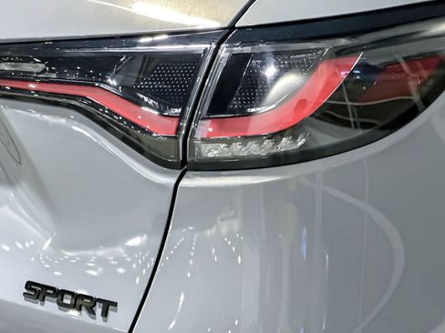 Used 2024 Honda HR-V Sport image 12