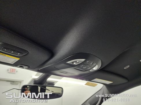 New 2027 Chrysler Pacifica Select AWD/4WD image 15