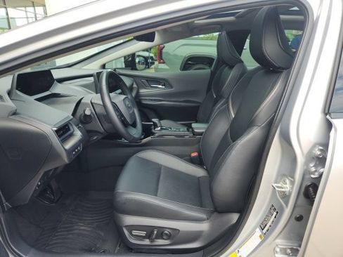 Used 2024 Toyota Prius XLE AWD/4WD image 16