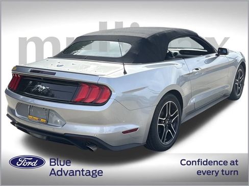 Used 2023 Ford Mustang Premium image 4