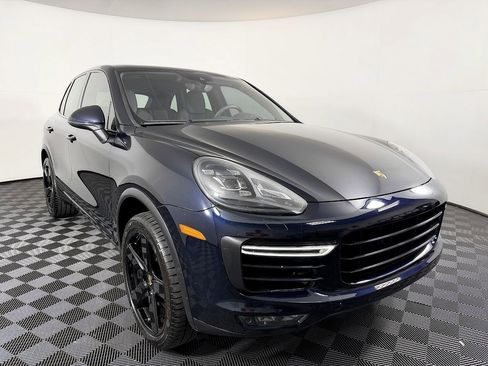 Used 2016 Porsche Cayenne Turbo AWD/4WD image 5