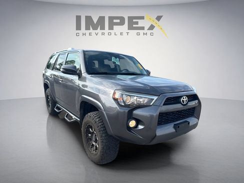 Used 2018 Toyota 4Runner SR5 Premium AWD/4WD image 5