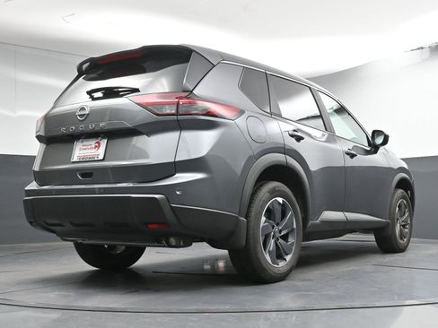 Used 2026 Nissan Rogue SV image 26