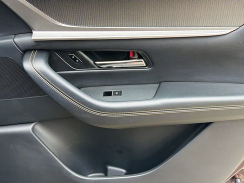 Used 2024 MAZDA CX-90 Plug-In Hybrid w/ Premium Plus AWD/4WD image 30