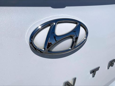 Used 2020 Hyundai Elantra SEL w/ Cargo Package (C1) FWD image 29