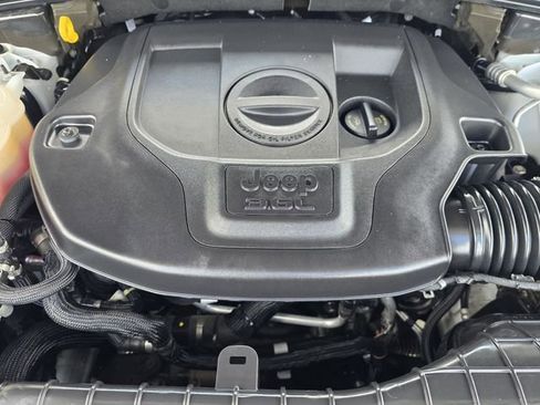 Used 2023 Jeep Grand Cherokee L Laredo RWD image 26