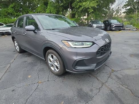 Used 2025 Honda HR-V LX image 3