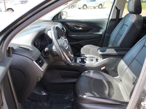 Used 2018 GMC Terrain Denali w/ GMC Pro Grade Package AWD/4WD image 6